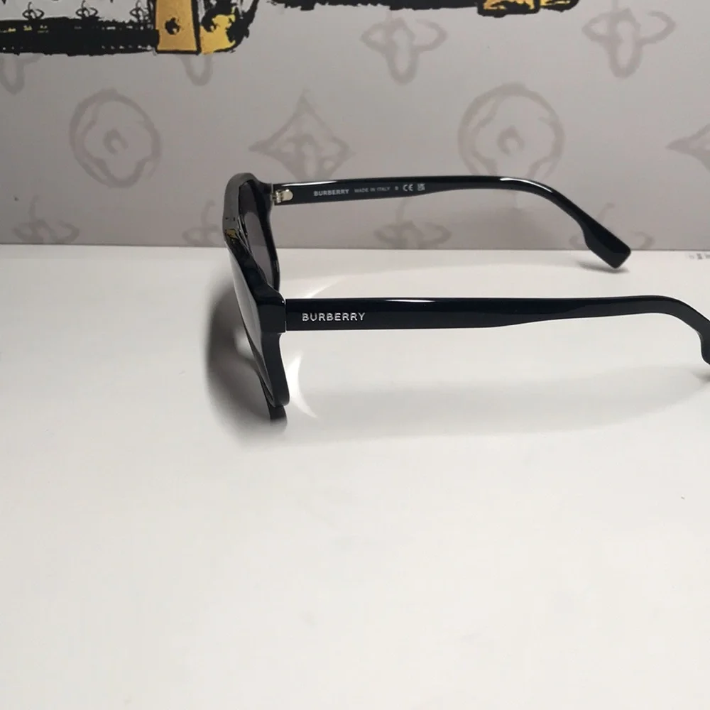 New Authentic Burberry BE4320 3001/11 Sunglasses